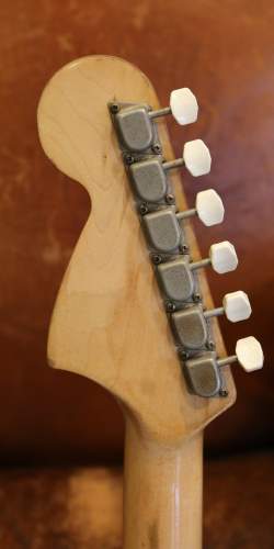 Fender Mustang Sunburst de 1973