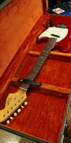 Fender Musicmaster II Red de 1966