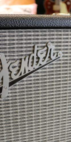 Fender Vibro King VK-212 Black de 2007