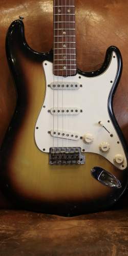Fender Stratocaster Sunburst de 1966