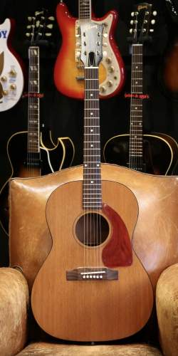 Gibson LG-O Natural de 1964