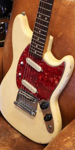 Fender Mustang Série L de 1964 Olympic White
