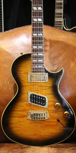 Gibson Nighthawk Standard ST-2 Vintage Sunburst de 1994
