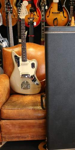 Fender Jaguar Série L Shoreline Gold de 1964