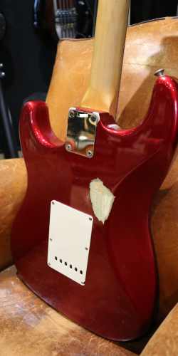 Fender Stratocaster Série L Candy Apple Red de 1964