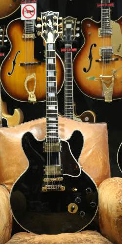 Gibson ES‑355 Lucille BB King Signature Black de 1990.