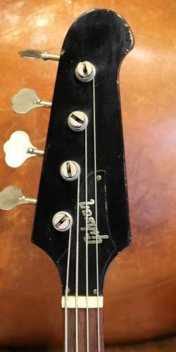 Gibson Thunderbird IV Non-Reverse Sunburst de 1967