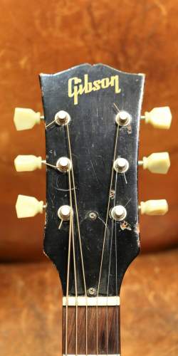 Gibson J-45 Cherryburst de 1966