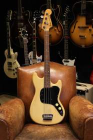 Fender Musicmaster Bass Olympic White de 1978