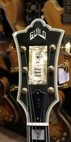 Guild Artist Award Sunburst de 1975