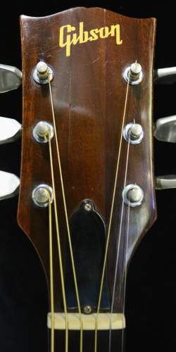 Gibson J-50 Deluxe de 1973