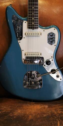 Fender Jaguar Ocean Turquoise Matching Headstock de 1966