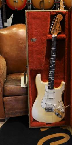 Fender Stratocaster Olympic White de 1975