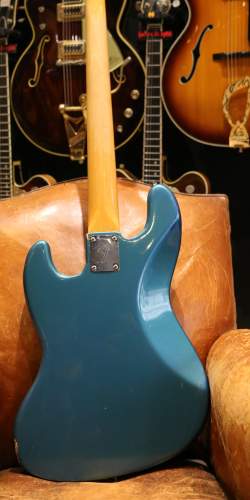 Fender Jazz Bass Lake Placid Blue (Matching Headstock) de 1966