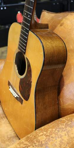 Martin D-18 Natural de 1962