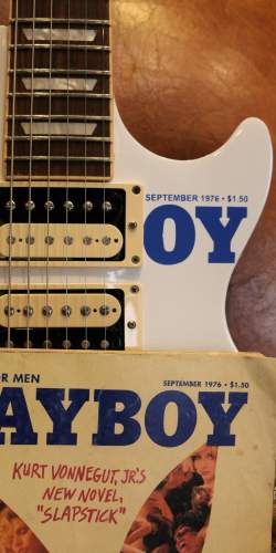 Gibson Les Paul Traditionnal 3 Pickup 2000's Custom Finish (Playboy 1976)