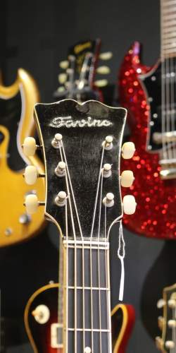 Favino Baryton Sunburst de 1961