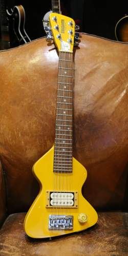 Hondo Chiquita Yellow de 1980's