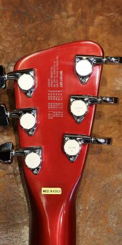 Hondo Chiquita Candy Apple Red + Hardcase des 1980's