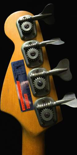 Fender Musicmaster Bass Daphne Blue de 1974