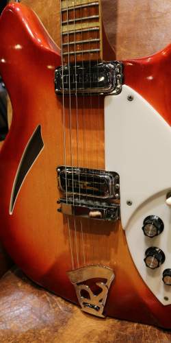 Rickenbacker 360 Fireglo de 1967