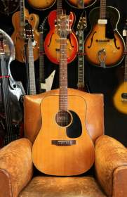 Gibson J-50 Deluxe de 1972