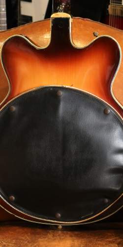 Gretsch Viking Sunburst de 1966