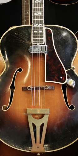 Gibson Super 400 Sunburst de 1949