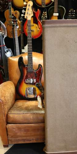Fender Jazz Bass Sunburst de 1962