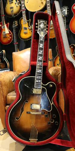 Gibson Super V CES Tobacco Sunburst de 1979 !