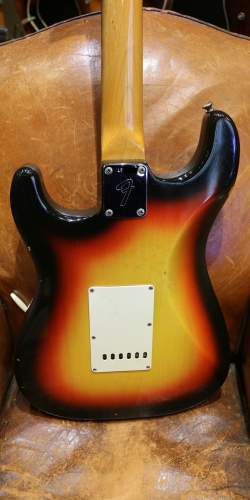 Fender Stratocaster Sunburst de 1966
