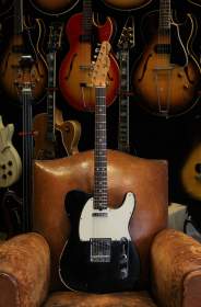 Fender Telecaster Black (Over blonde) de 1971
