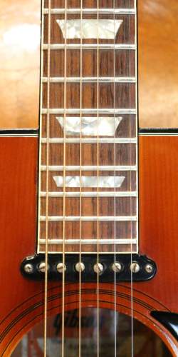Gibson J-160E Sunburst de 1974