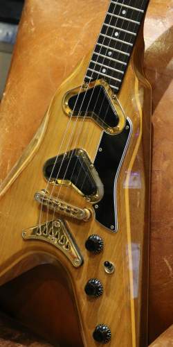 Gibson Flying V2 Naturelle de 1981