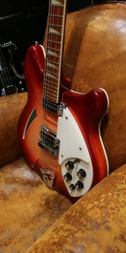 Rickenbacker 360 Fireglo de 2005