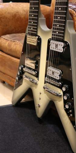 Jacobacci Flying V Double Manche Silverburst de 1981