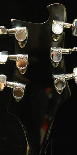 Rickenbacker 481 Jetglo de 1975