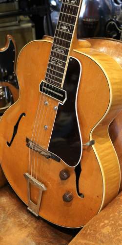 Gibson L7 natural de 1940