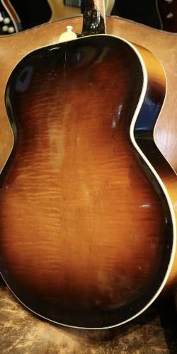 Gibson Super 400 Sunburst de 1949