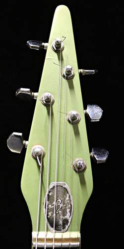 Burns Flyte Concord Green de 1976