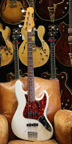 Fender Jazz Bass Olympic White Serie L de 1965