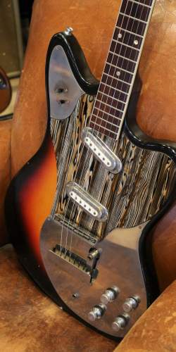 Framus Strat Deluxe Sunburst de 1964