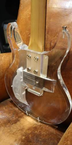 Ampeg ADA6 Dan Armstrong Lucite Guitar Reissue Clear de 2007