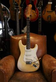 Fender Stratocaster Olympic White de 1975