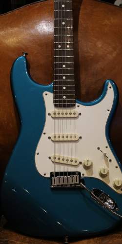 Fender Stratocaster Ocean Turquoise de 1998