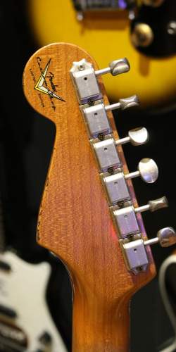 Fender Stratocaster Custom Shop 1960 Roasted Heavy Relic Limited Edition Candy Apple Red over 3 Tone Sunburst de 2018