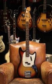 Fender Mustang Bass Sunburst de 1972