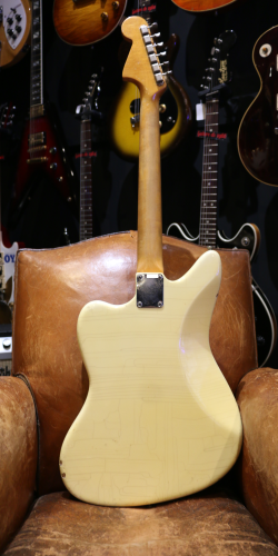 Fender Jaguar Série L Olympic White Matching Headstock de 1965