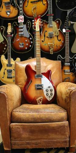 Rickenbacker 330 Fireglo de 1991