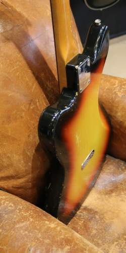 Fender Electric XII sunburst de 1966